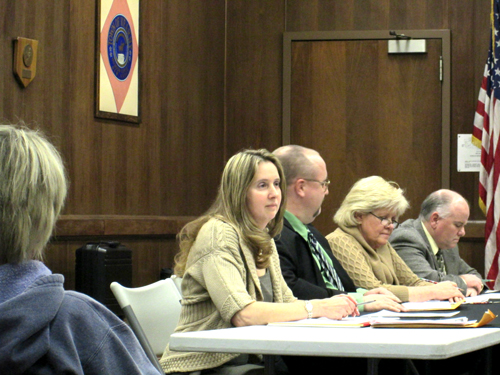 Cecilia Lindenfelser (l.) attends her fi rst BOE meeting. Others, from l., are newly-re-elected trustee James Doran Jr., Bernadette McDonald and George King