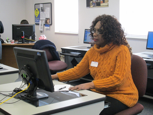 Photo by Ron Leir Client Lenora Jones checks on job postings.