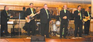 Photos courtesy www.jerseysound.com
Jersey Sound during a performance at Riverside Manor.