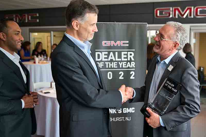 Lyndhurst's Frank's GMC wins 2022 Dealer of the Year award The